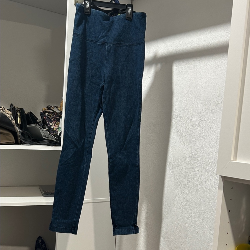 Lysse Women's Straight Leg Jeans - Dark Blue